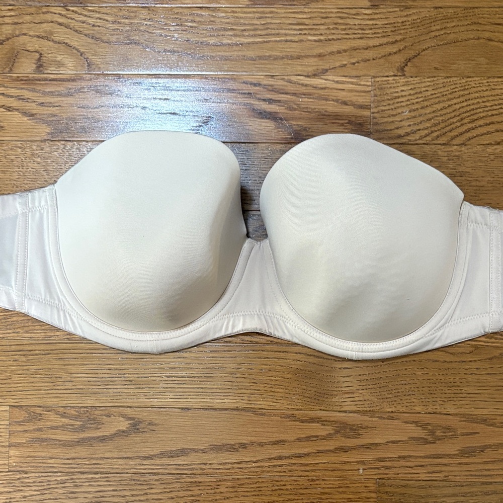 Wacoal | Tan Nude 36DDD Strapless Bra Adjustable No Straps Included